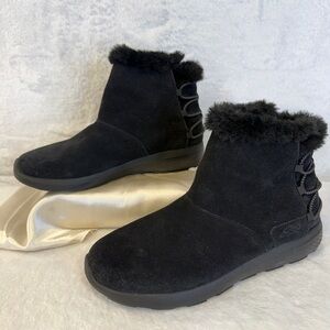 Skechers On The Go City 2 Hibernate Memory Foam Bootie Black Leather Faux Fur 8
